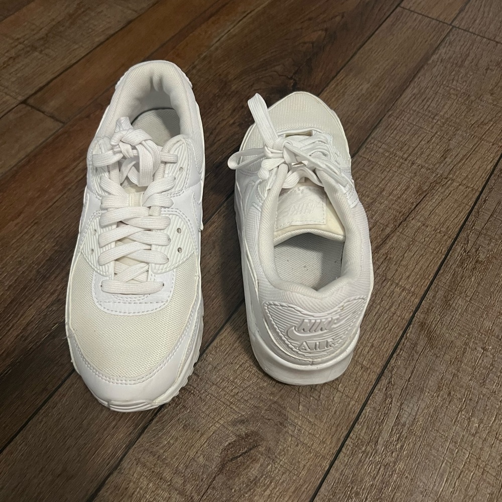 Nike Air Max Cream Sneakers